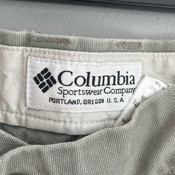 Men’s Columbia Grey Khaki Shorts - Picture 3 of 4